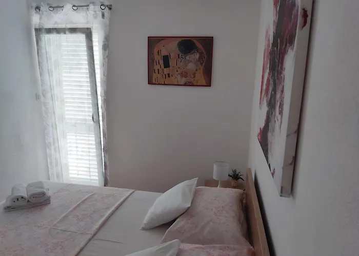 Daire Nirvana Ražanj